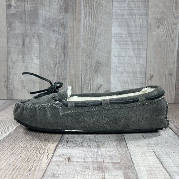 Minnetonka Women's Cally Slipper Moccasins Suede Lined Fur Slip On Gray Size 7 - Picture 10 of 12